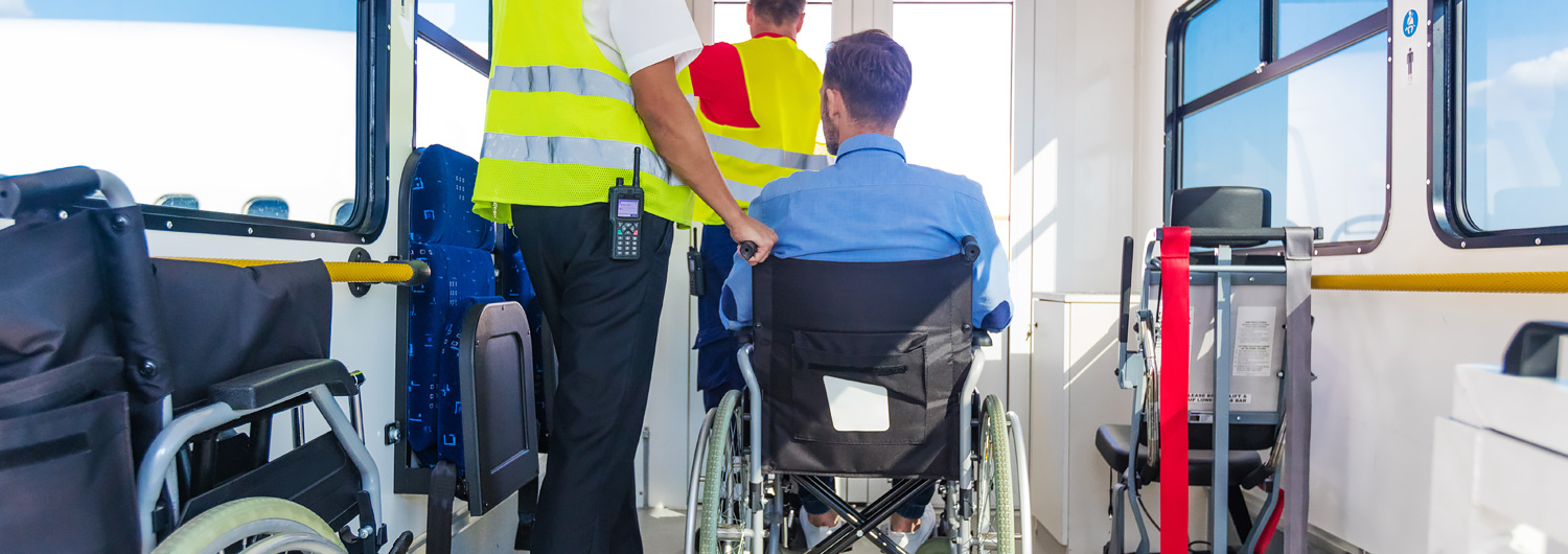 Mobilité et assistance aux fauteuils roulants (ambulift)